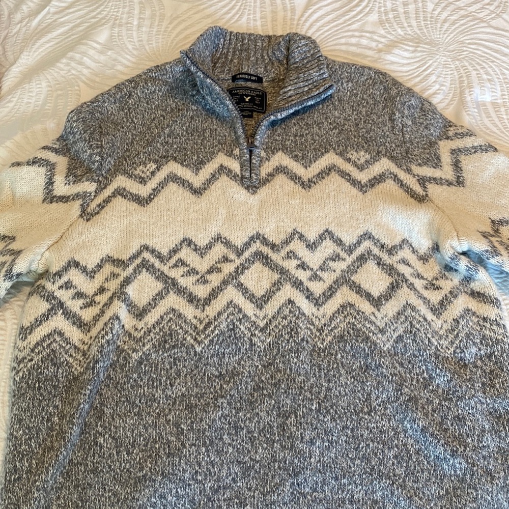 American eagle sweater